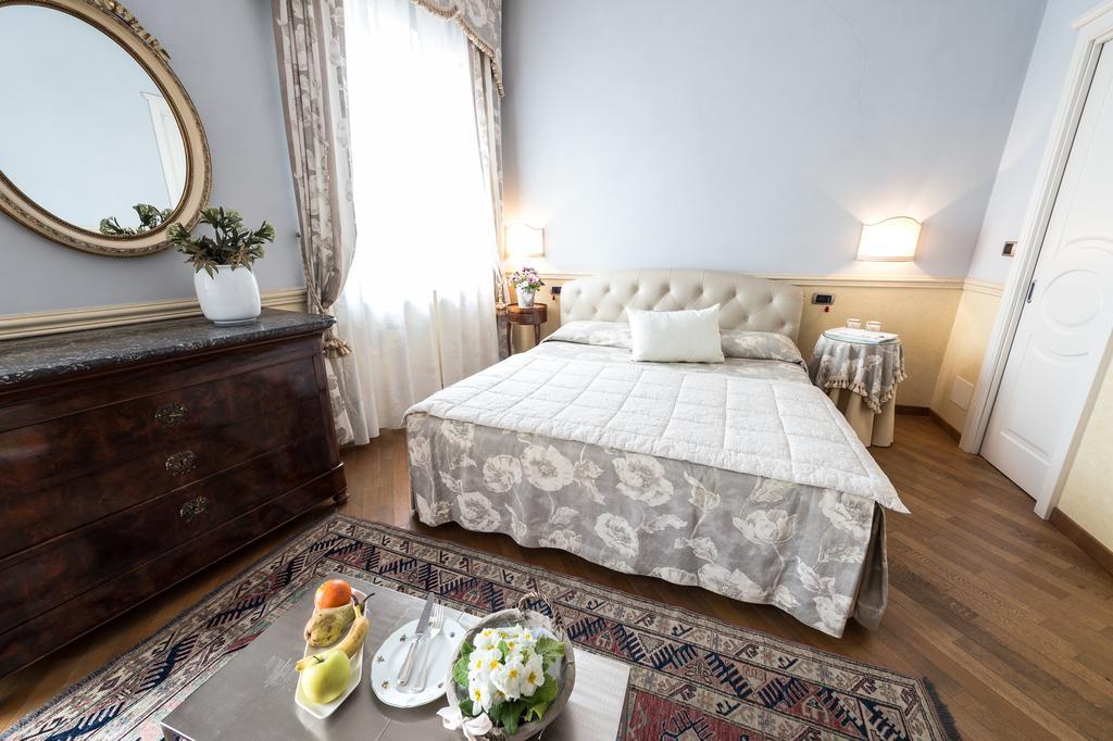 Ristorante Albergo Ca' Vittoria Tigliole Zimmer foto